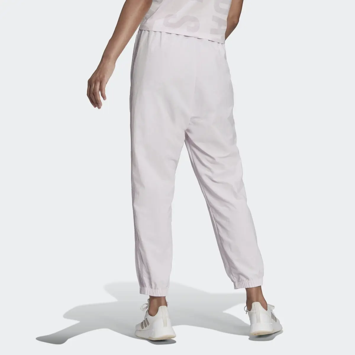 Adidas Pantalon 7/8 en toile Essentials 3-Stripes. 2