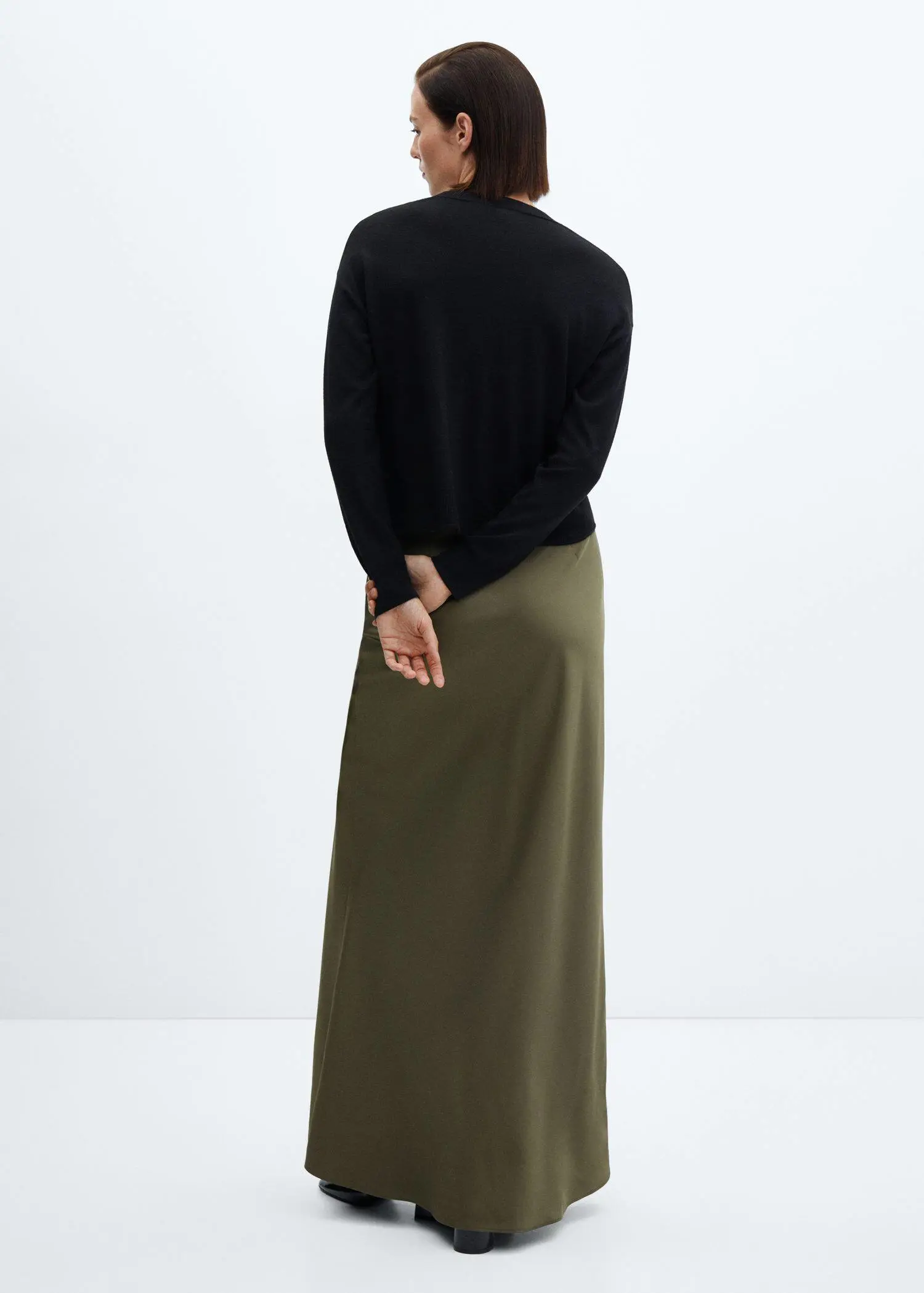 Mango Satin skirt with side slit. 3