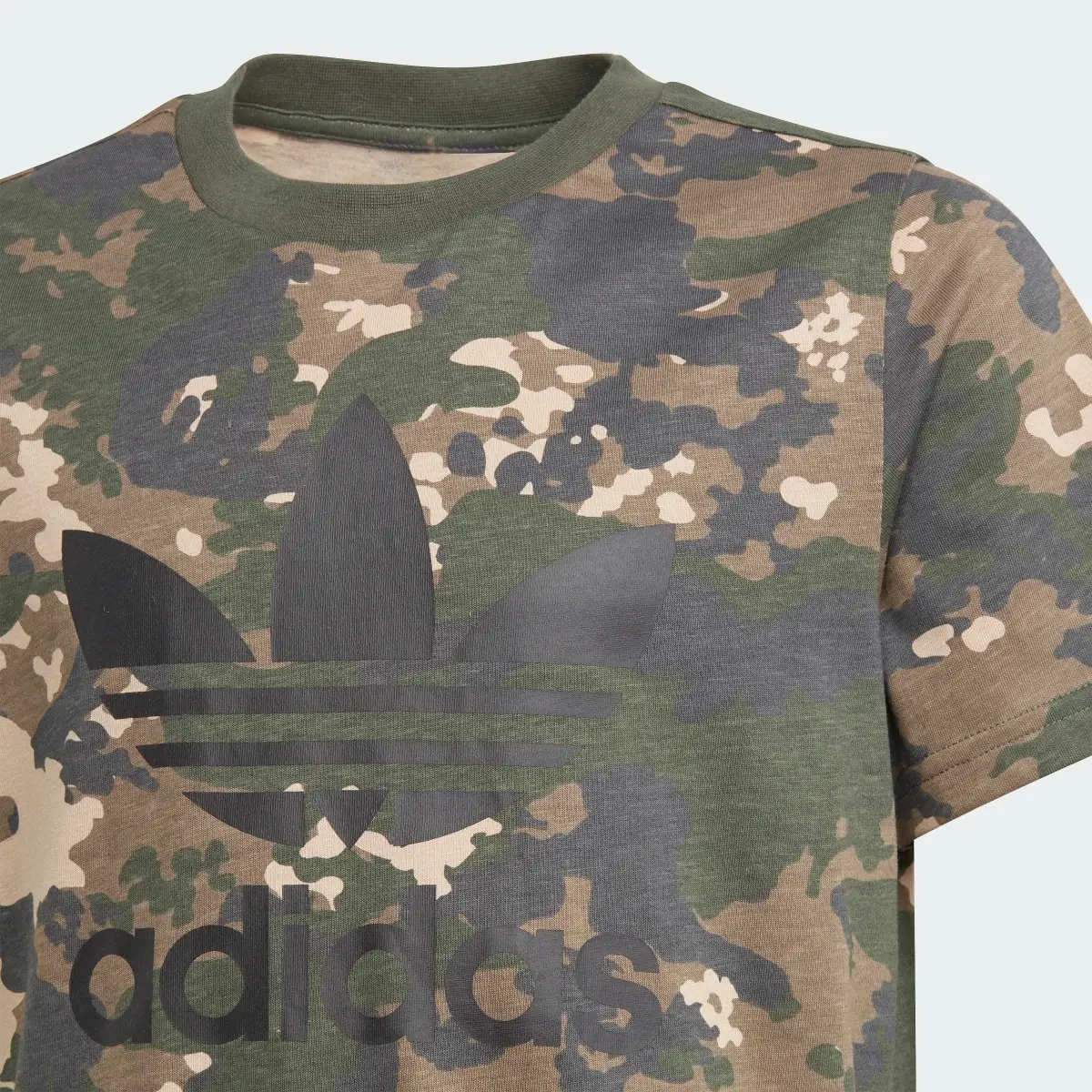 Adidas Camo Tişört. 3