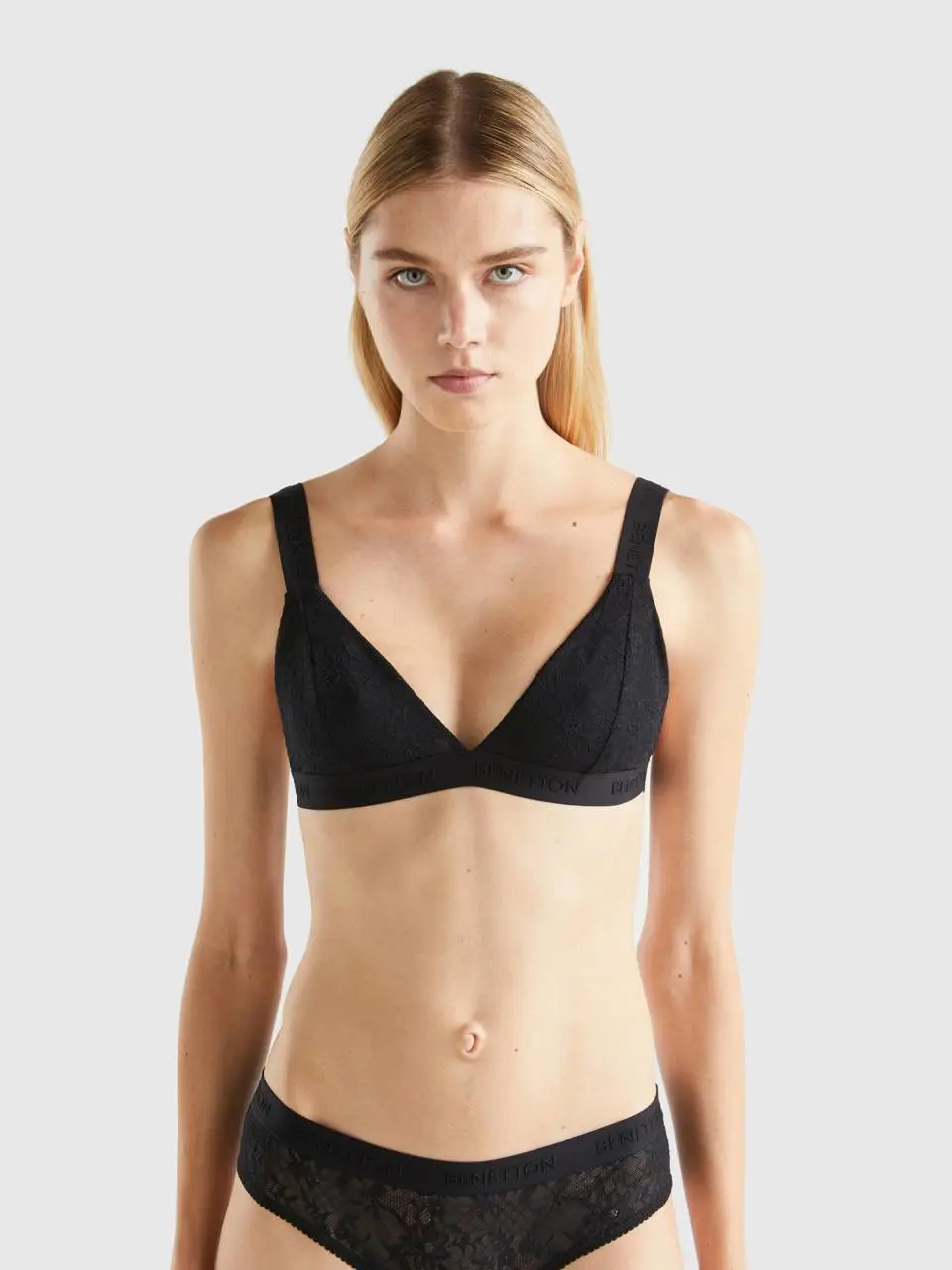 Benetton triangle bra with lace. 1