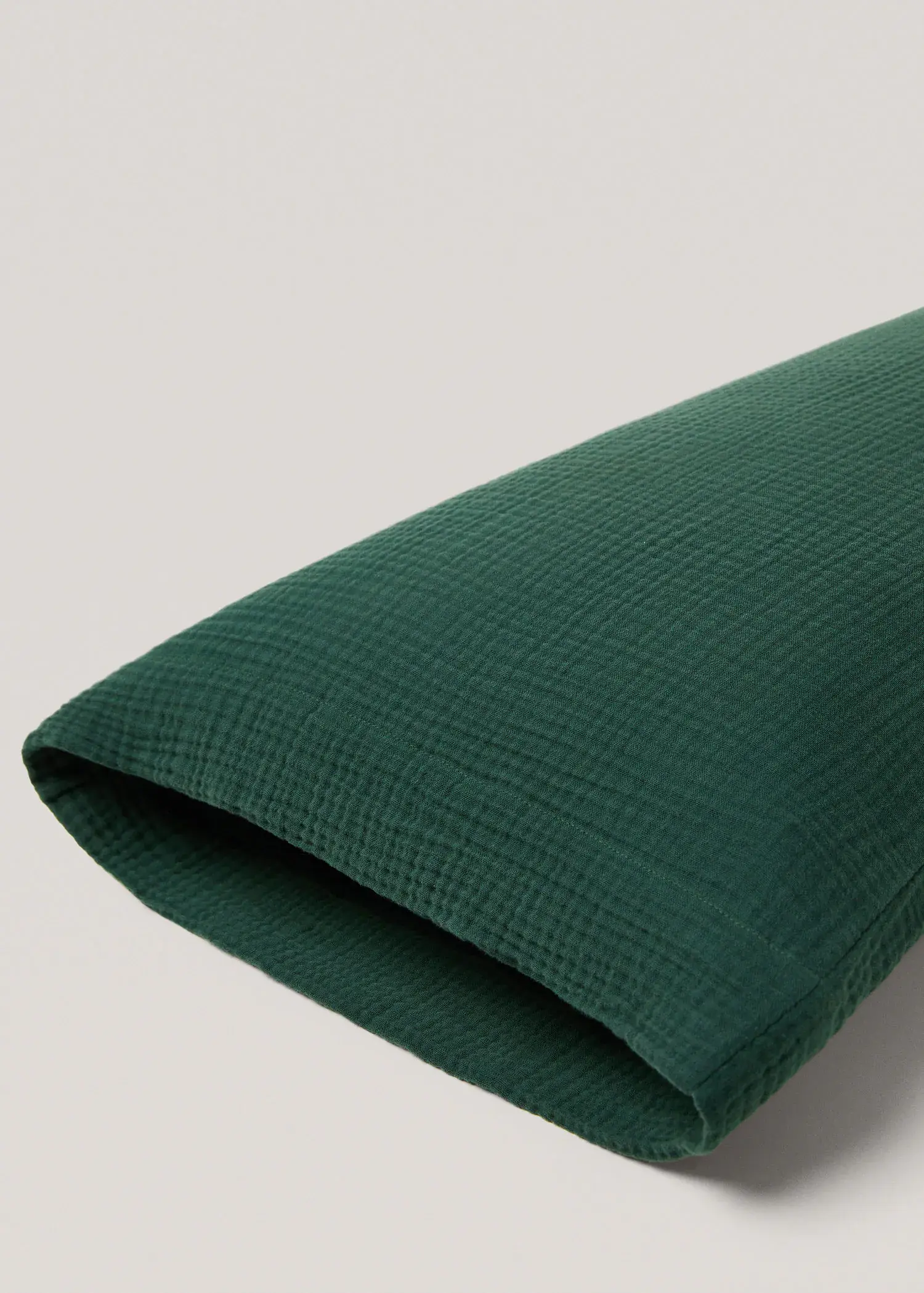 Mango Poszewka na poduszkę z bawełnianego muślinu 45 x 110 cm. 2