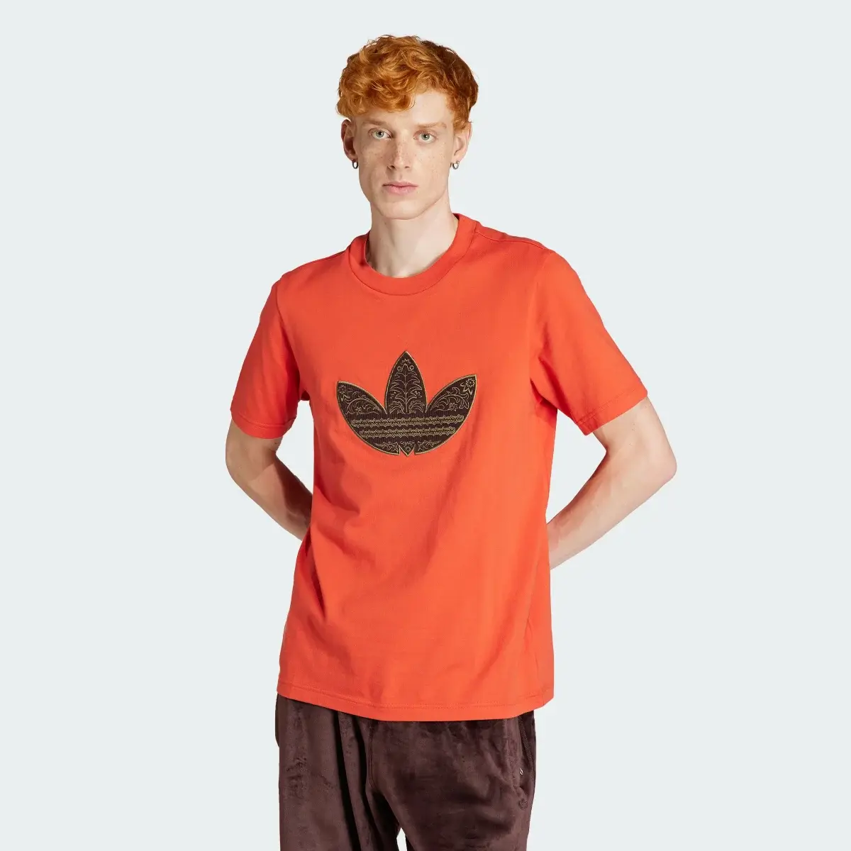 Adidas T-shirt velours côtelé applique. 2