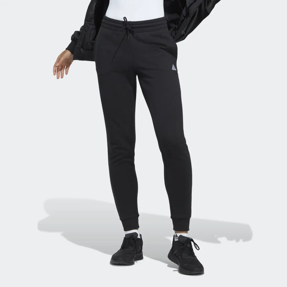 Adidas Pantaloni Essentials Linear French Terry Cuffed. 3