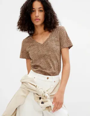 100% Organic Cotton Vintage V-Neck T-Shirt brown