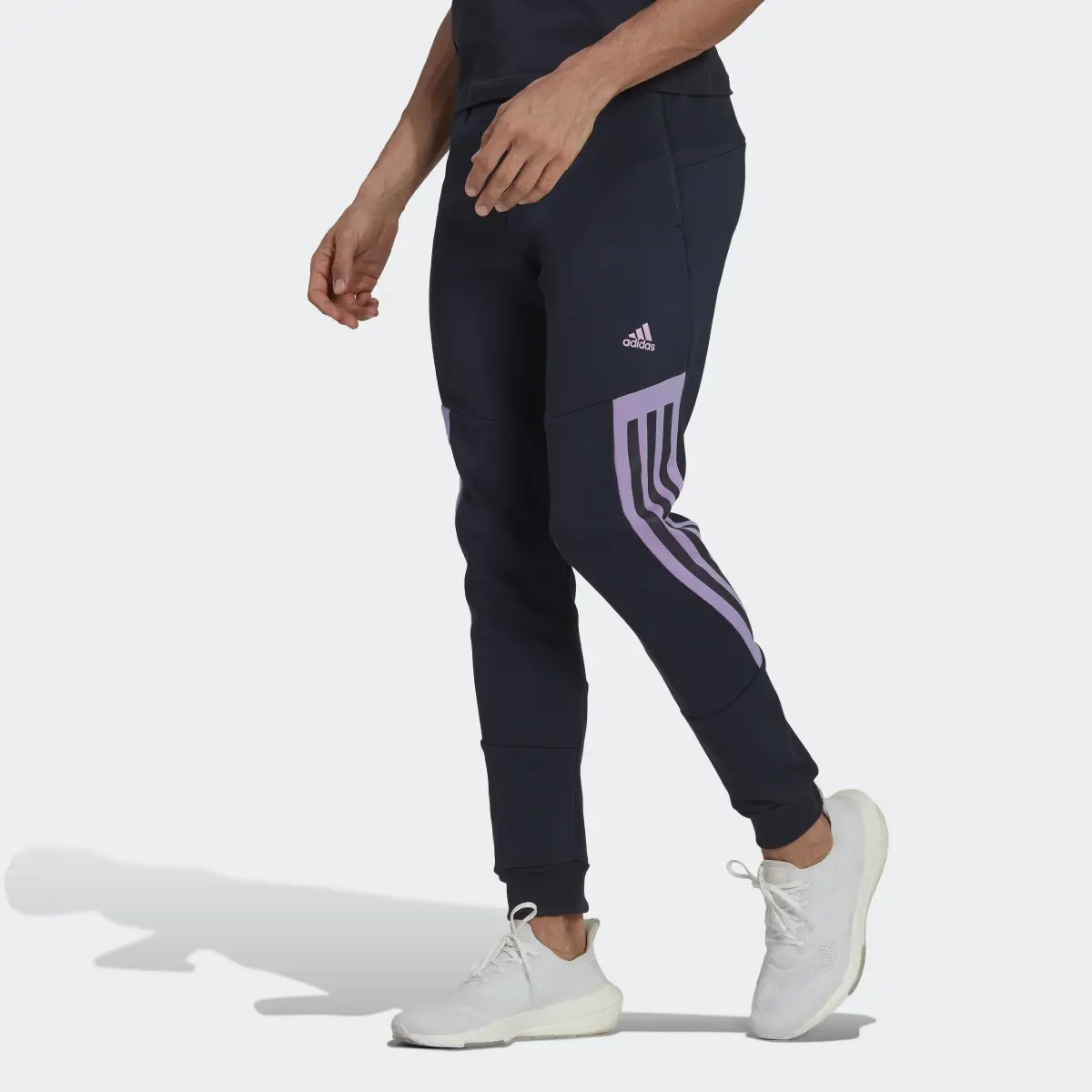 Adidas Future Icons 3-Stripes Pants. 1