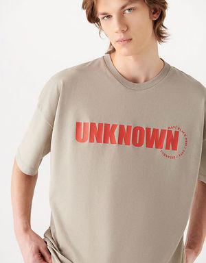 Pro Unknown Baskılı Açık Bej Tişört