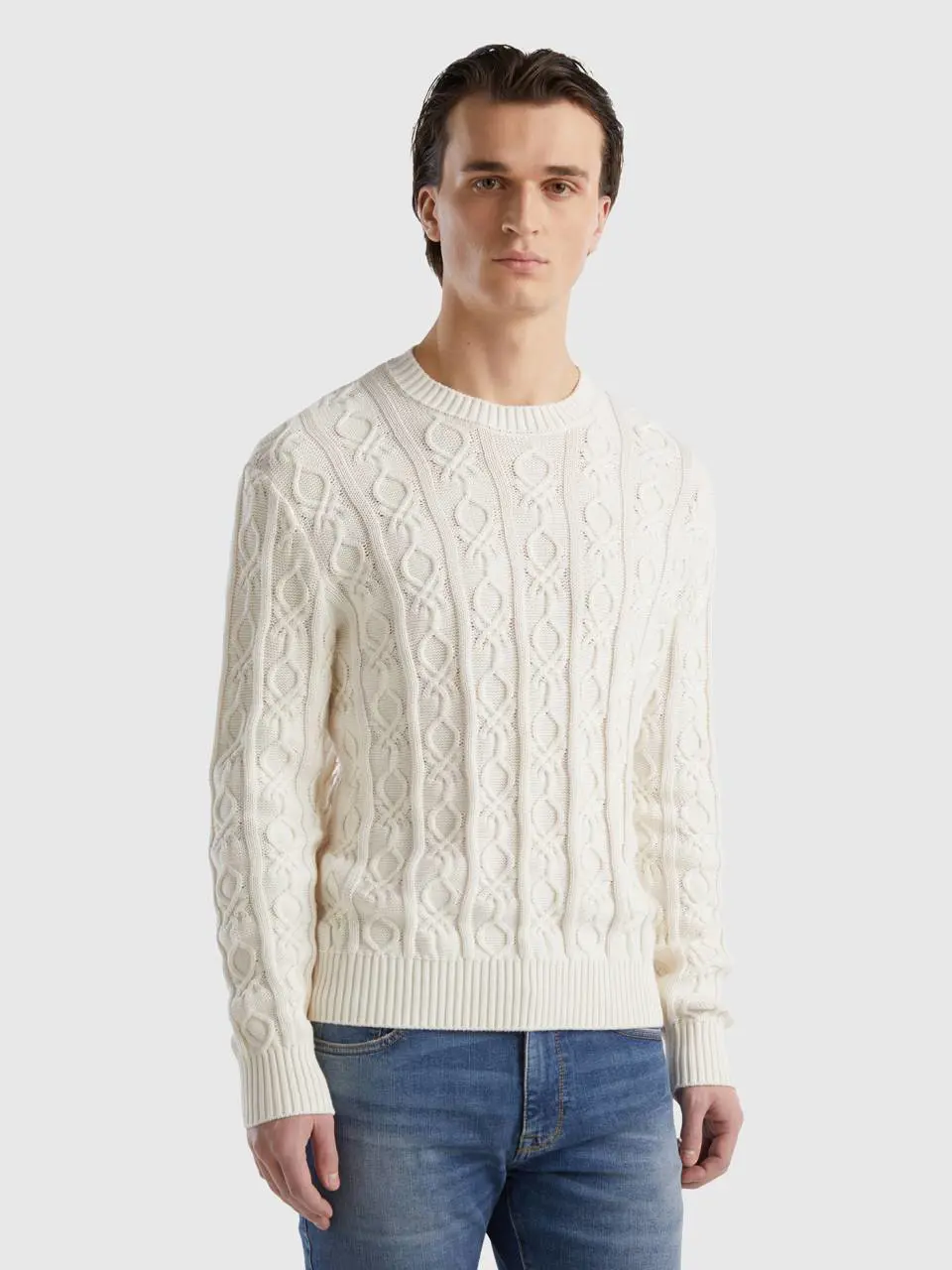 Benetton monogram sweater in 100% cotton. 1