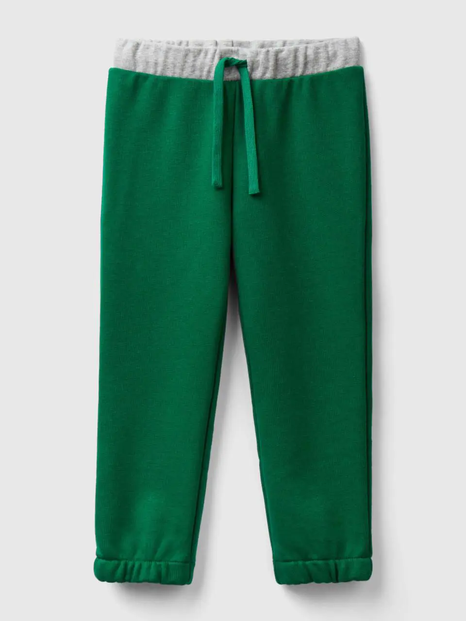 Benetton joggers with drawstring. 1