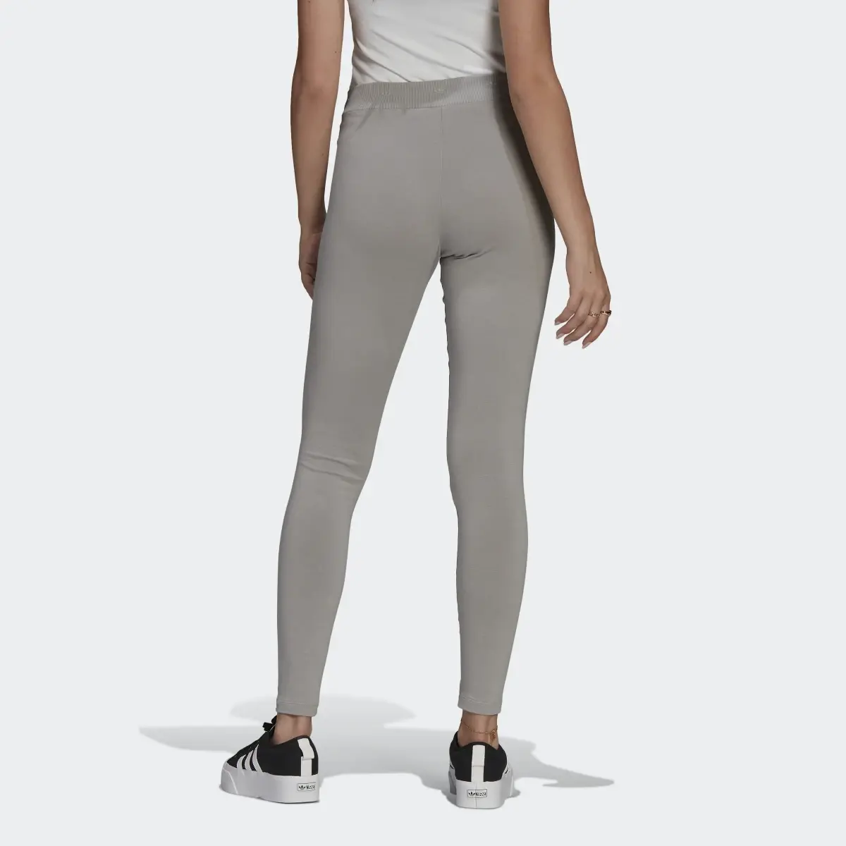 Adidas Legging. 2