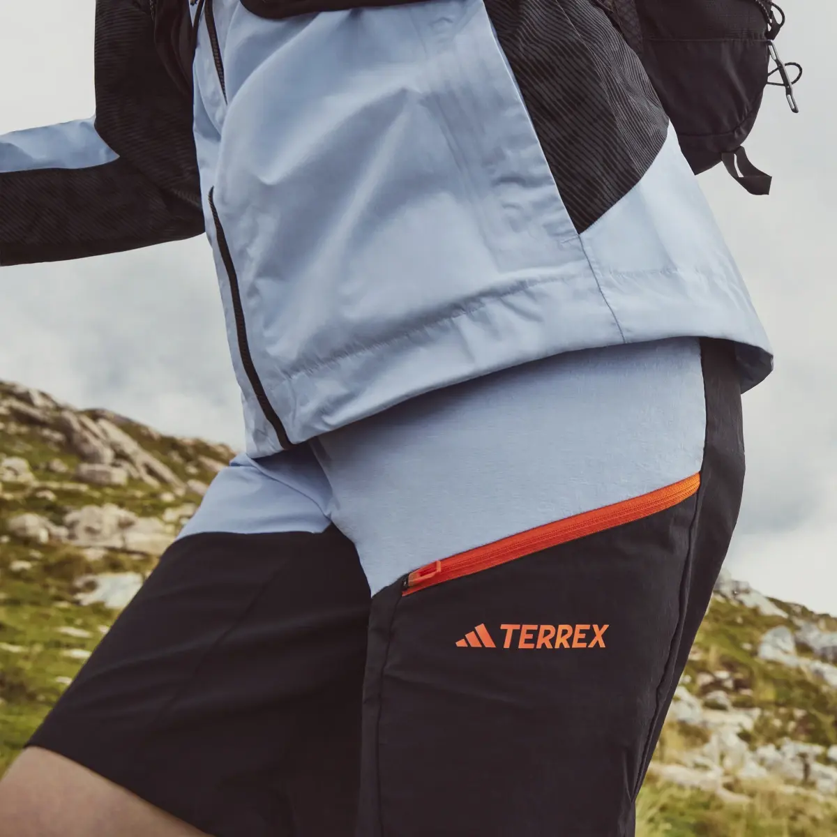 Adidas TERREX Xperior Hiking Shorts. 3