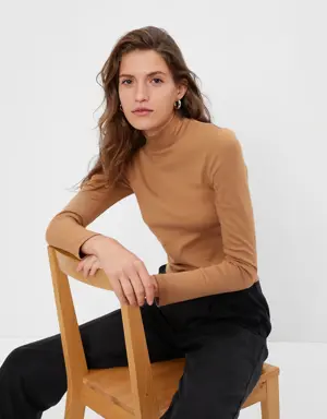 Modern Cropped Mockneck Top brown