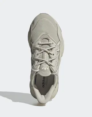 Adidas OZWEEGO Shoes. 3 Adidas OZWEEGO Shoes. 3