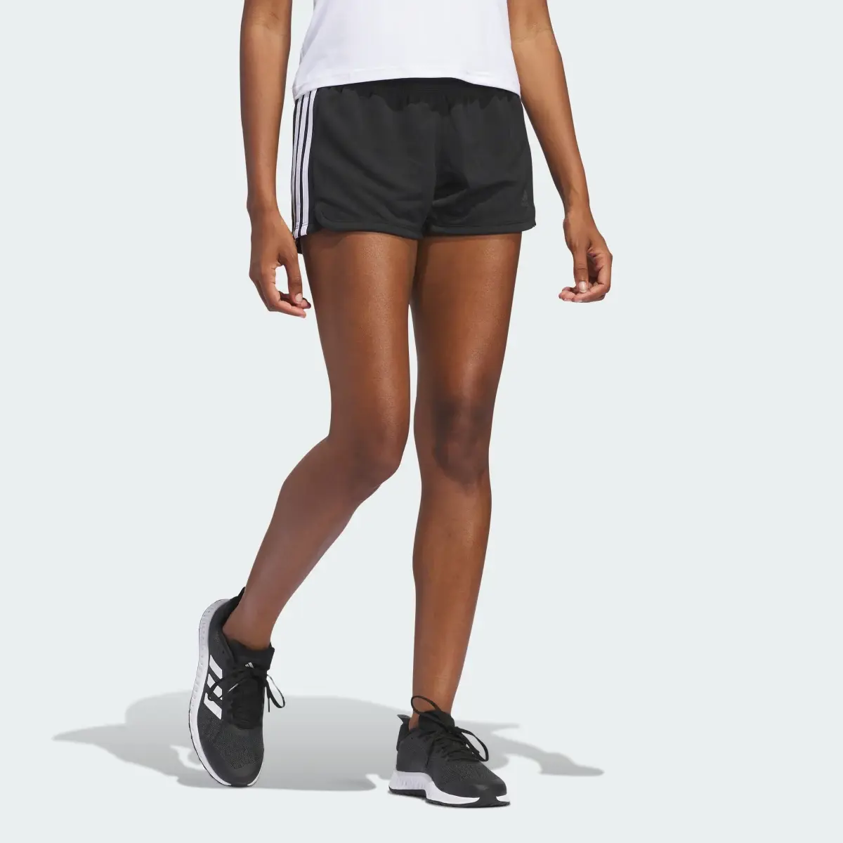 Adidas Pacer 3-Streifen Knit Shorts. 3