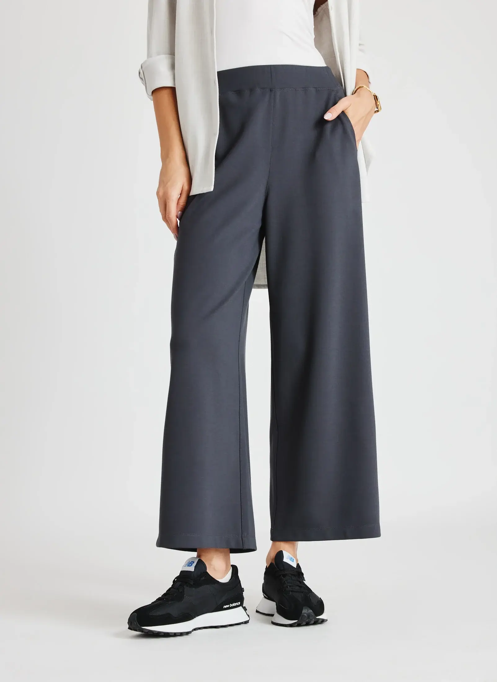 Kit And Ace Serenity Double Knit Wide Leg Pants. 1