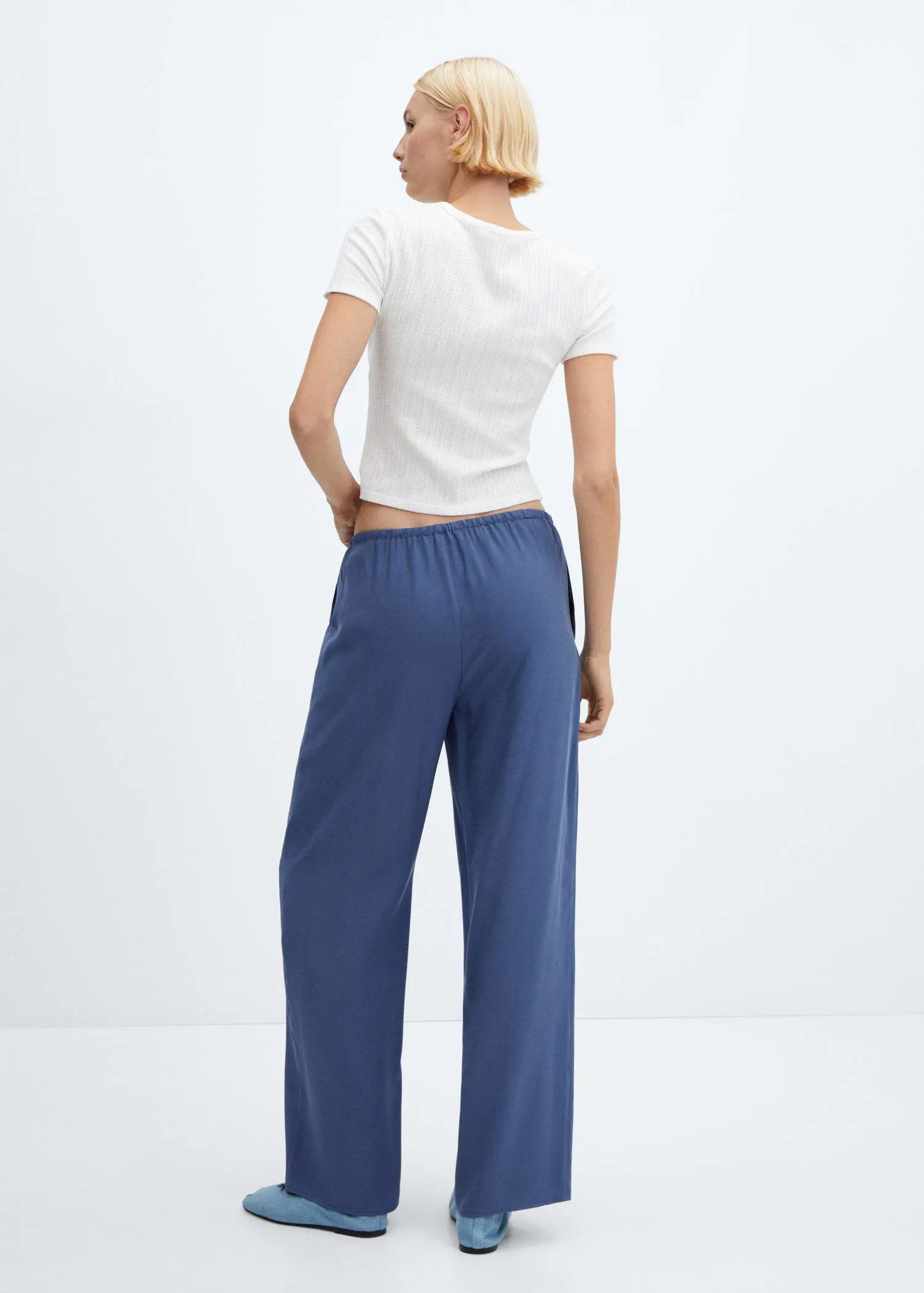 Mango Wideleg trousers with elastic waist. 3