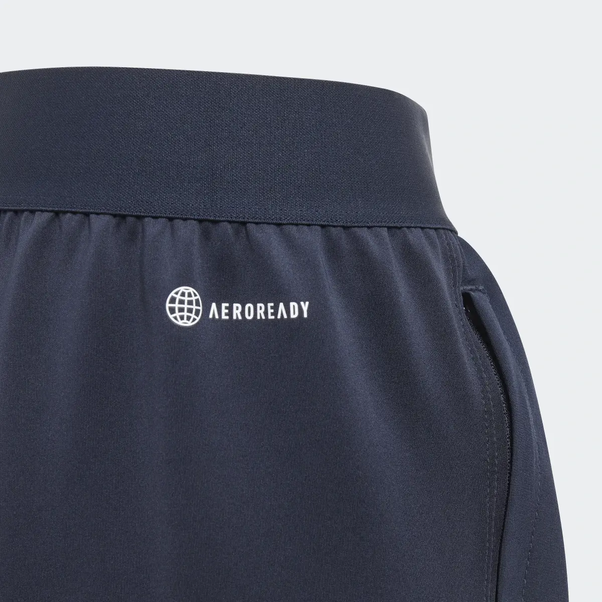 Adidas AEROREADY Shorts. 3