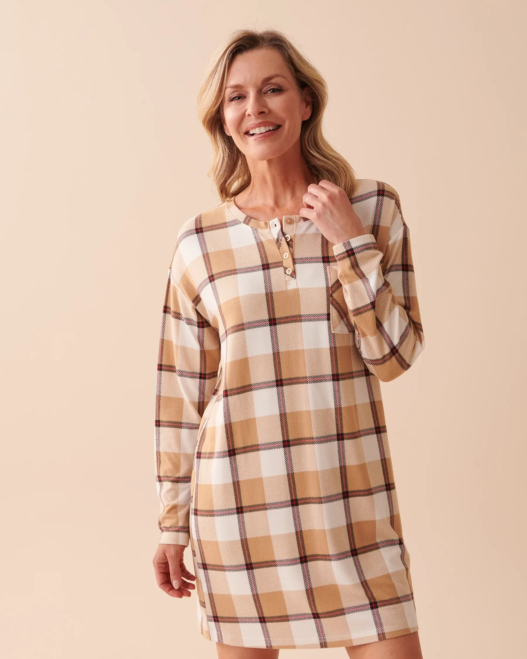 La Vie en Rose Recycled Fibers Long Sleeve Sleepshirt. 1