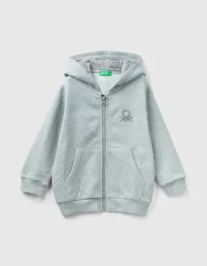 sweatshirt with lined hood