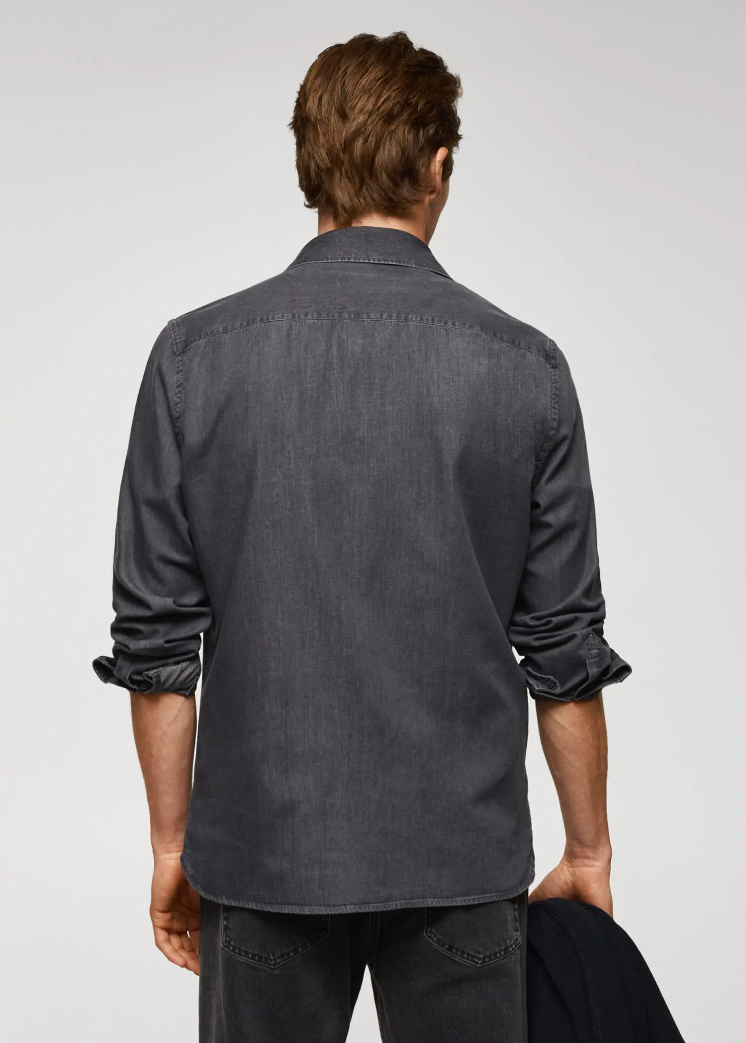 Mango Slim-fit chambray cotton shirt. 3