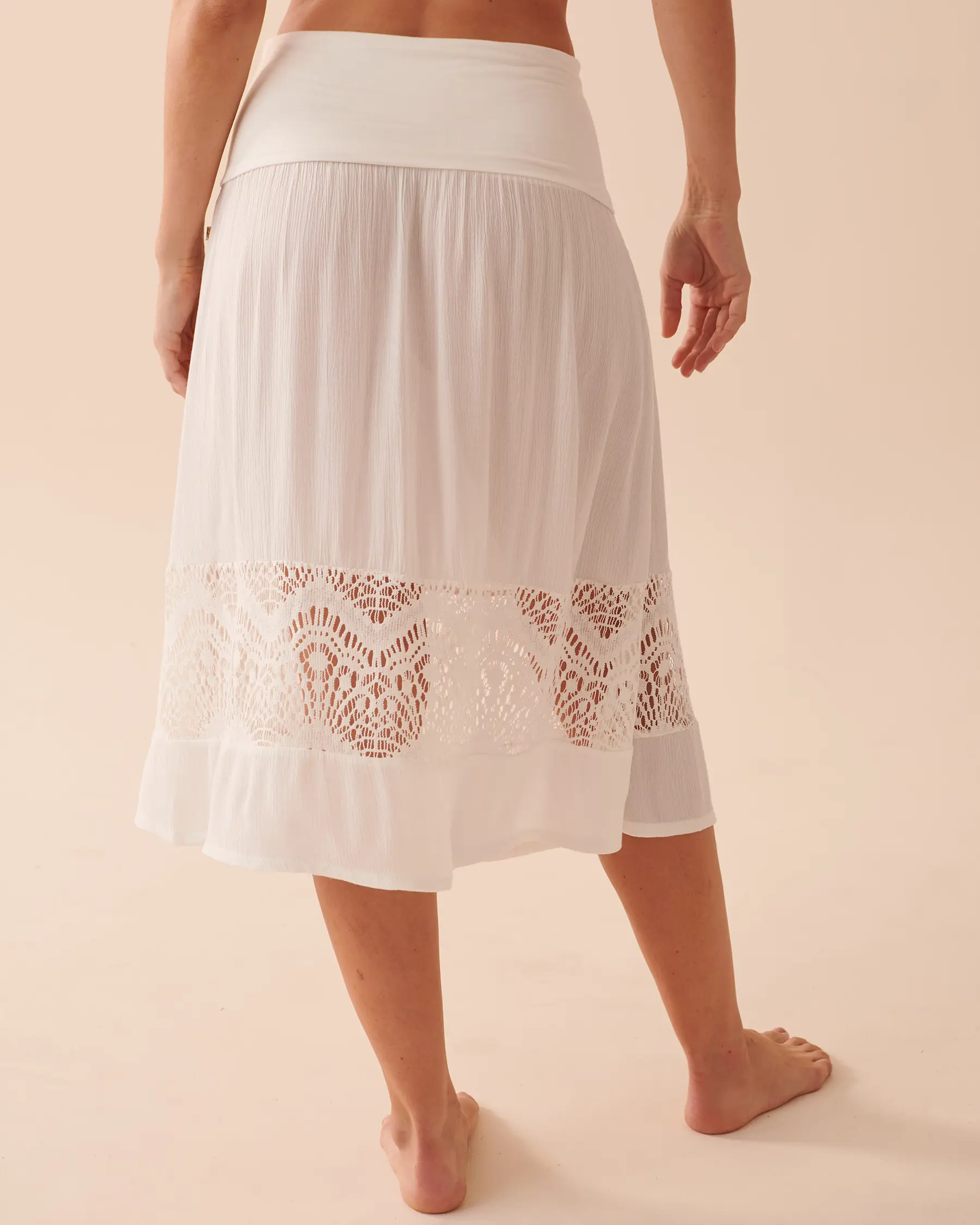 La Vie en Rose Long Skirt with Crochet Details. 2