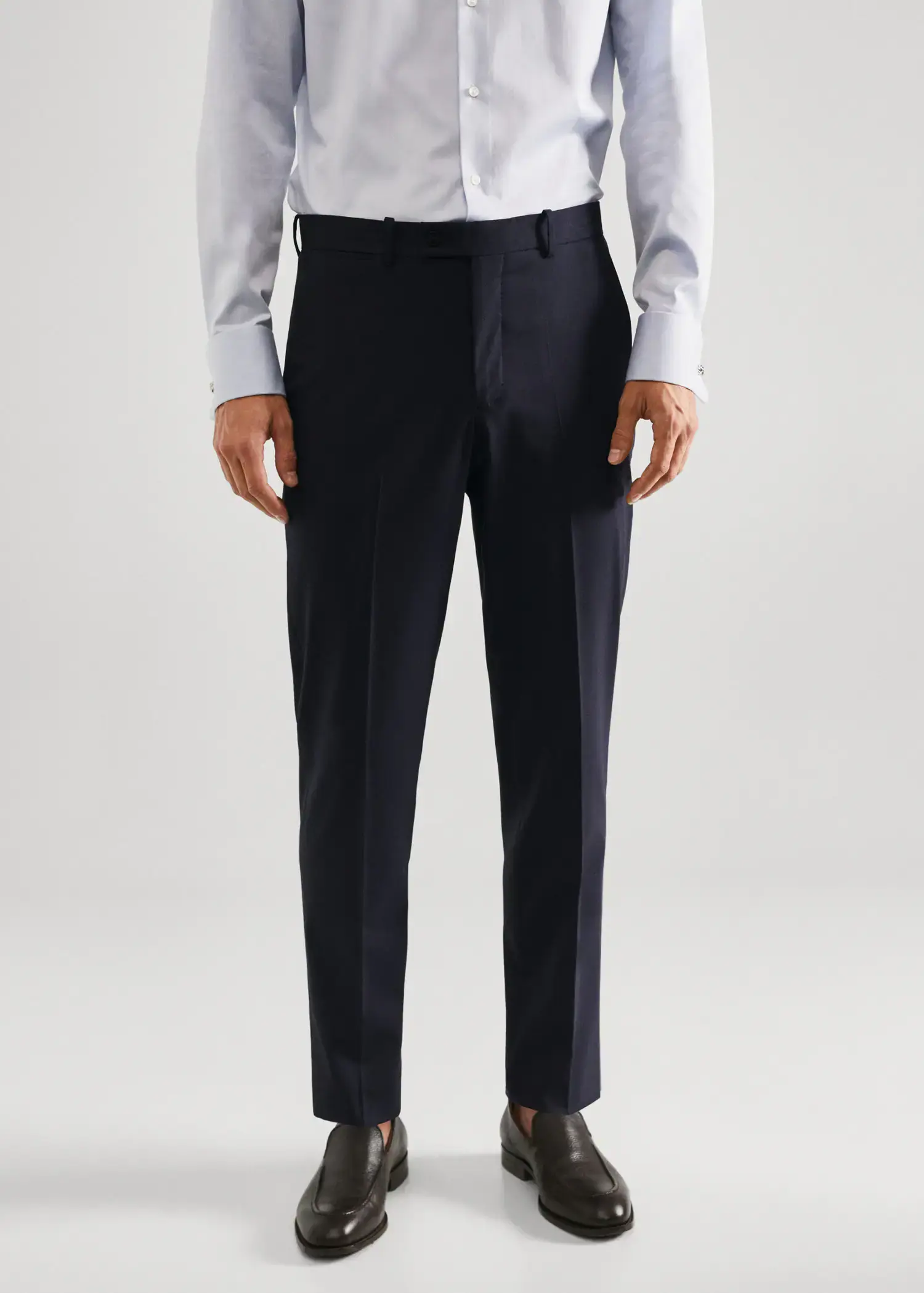 Mango Slim Fit-Anzughose aus Wolle. 2