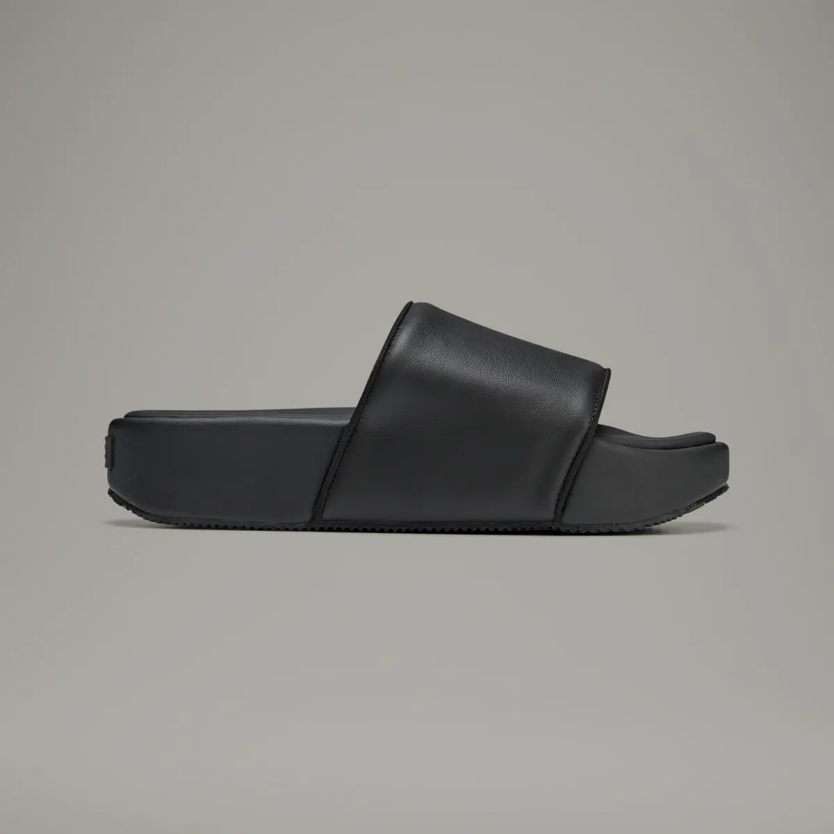 Adidas Y-3 SLIDE. 2