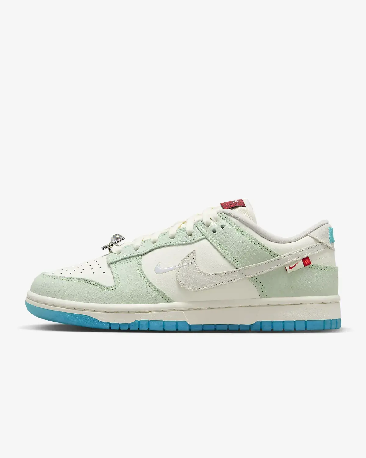 Nike Dunk Low LX. 1