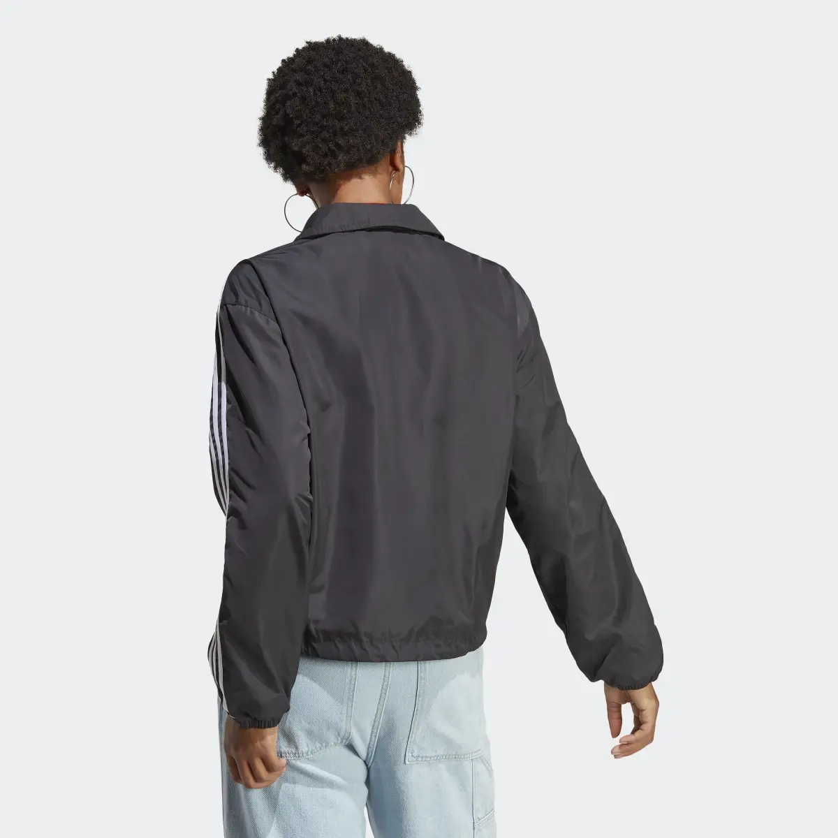 Adidas Adicolor Classics 3-Stripes Coach Jacket. 3