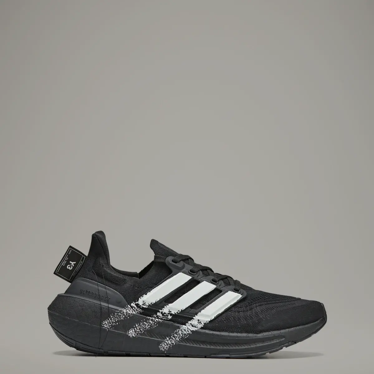 Adidas Y-3 ULTRABOOST LIGHT. 1