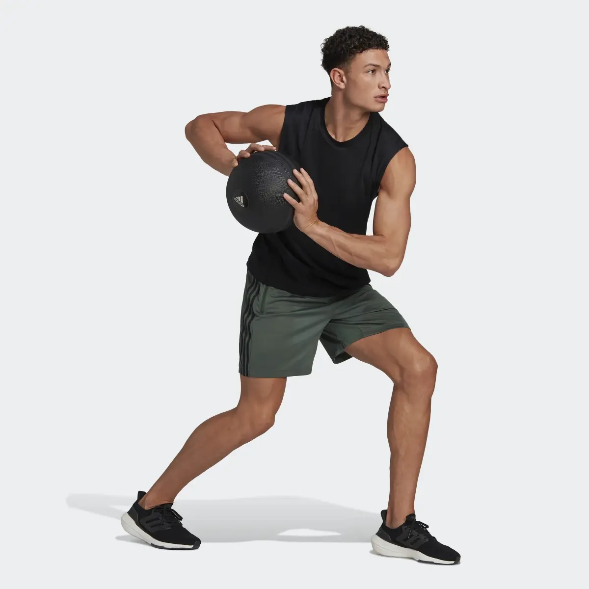 Adidas Primeblue Designed To Move Sport 3-Streifen Shorts. 3