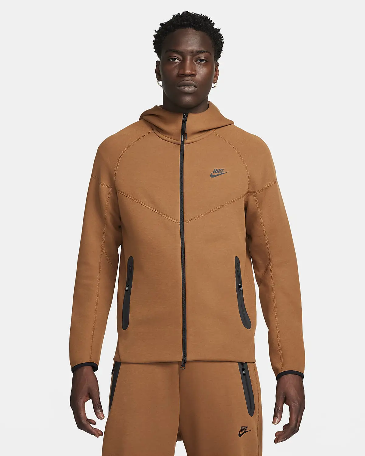 Nike Sportswear Tech Fleece Windrunner. 1