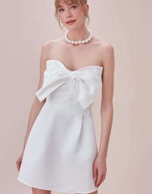 Beyaz Straplez Fiyonk Detaylı Saten Mini Nikah Elbisesi