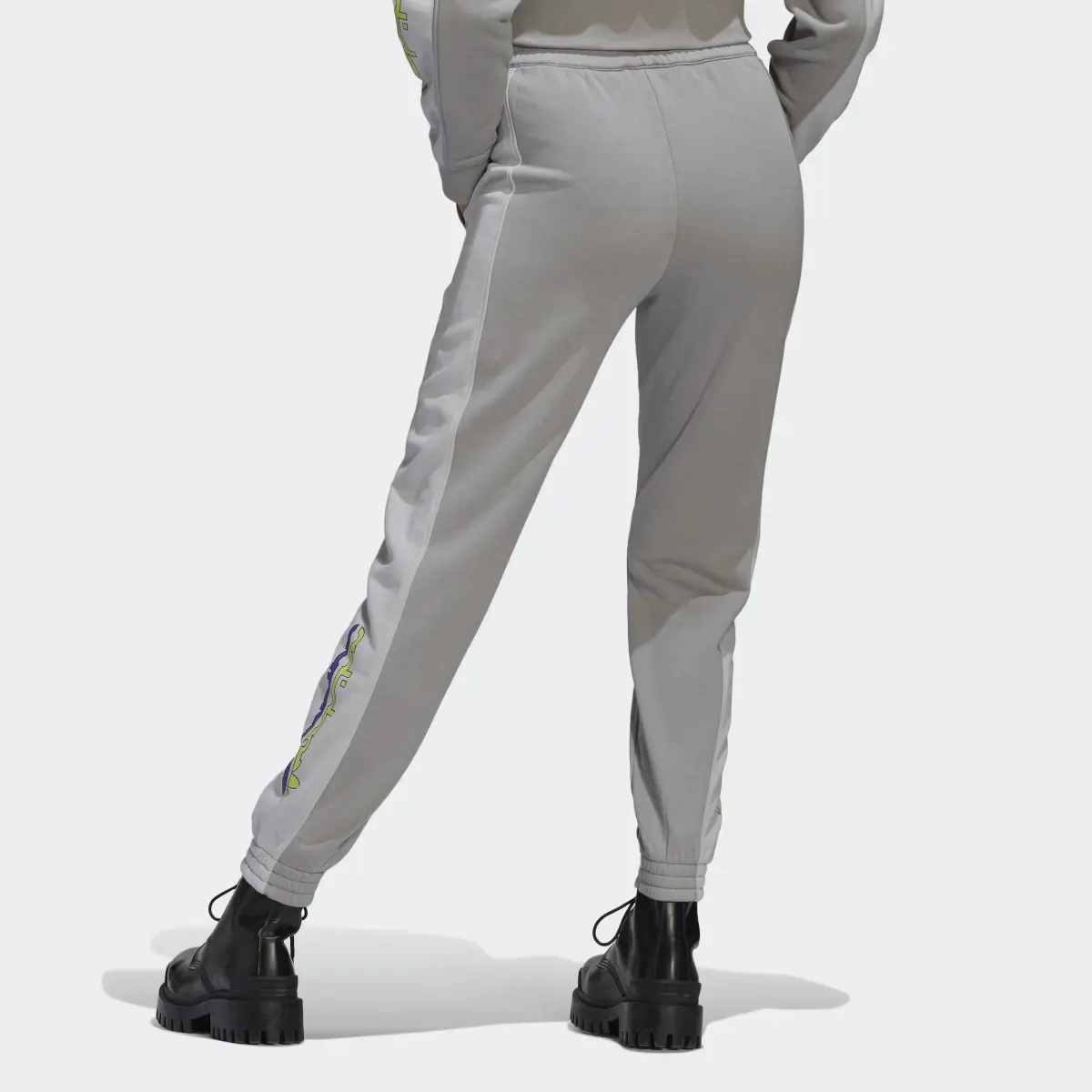 Adidas Pantalon sportswear graphique à chevilles élastiques Blocked. 3