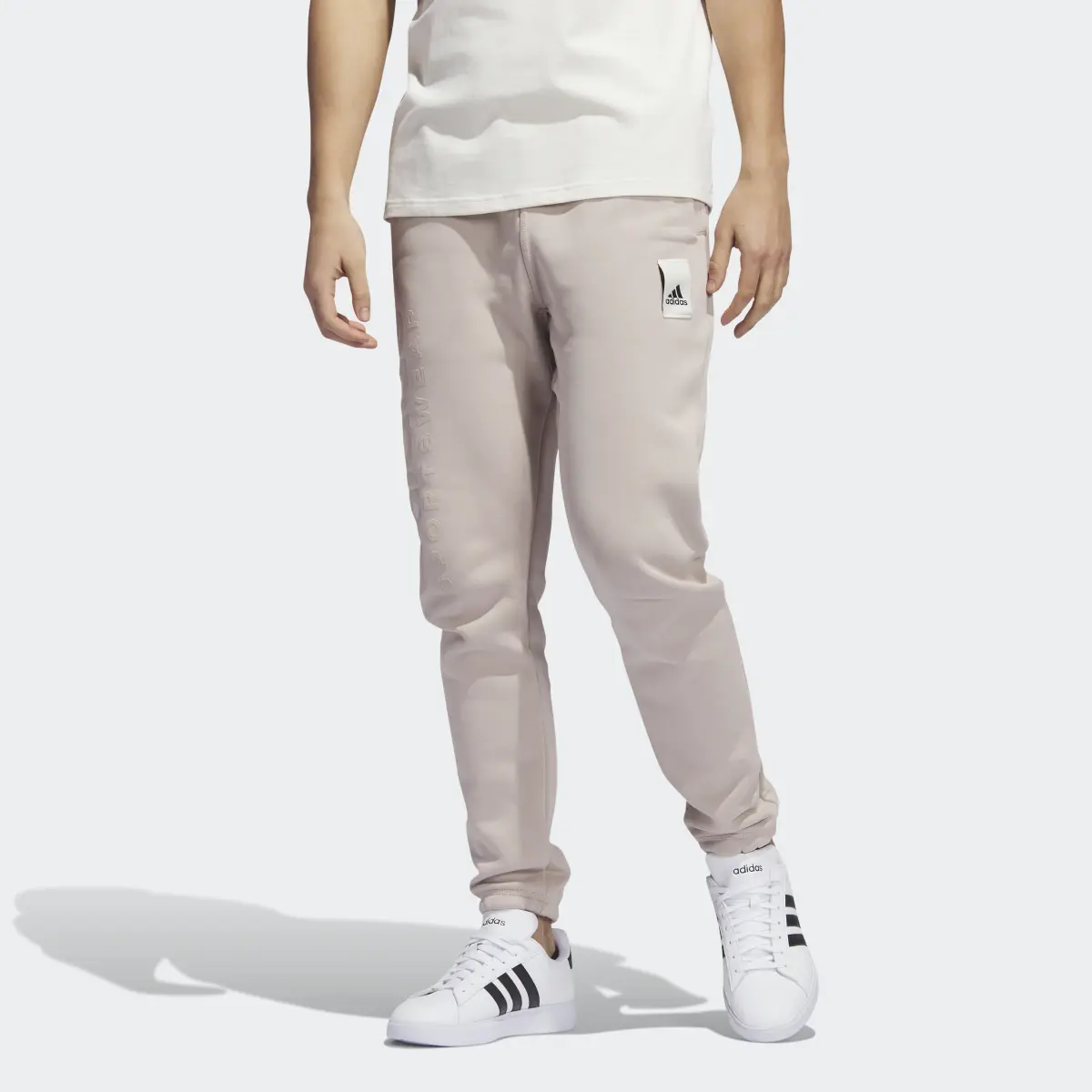 Adidas Pantalón Lounge Fleece. 1