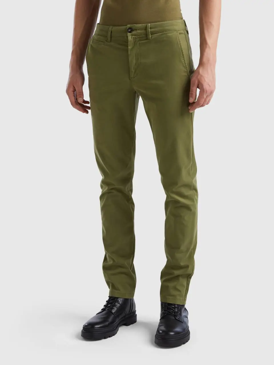 Benetton military green slim fit chinos. 1