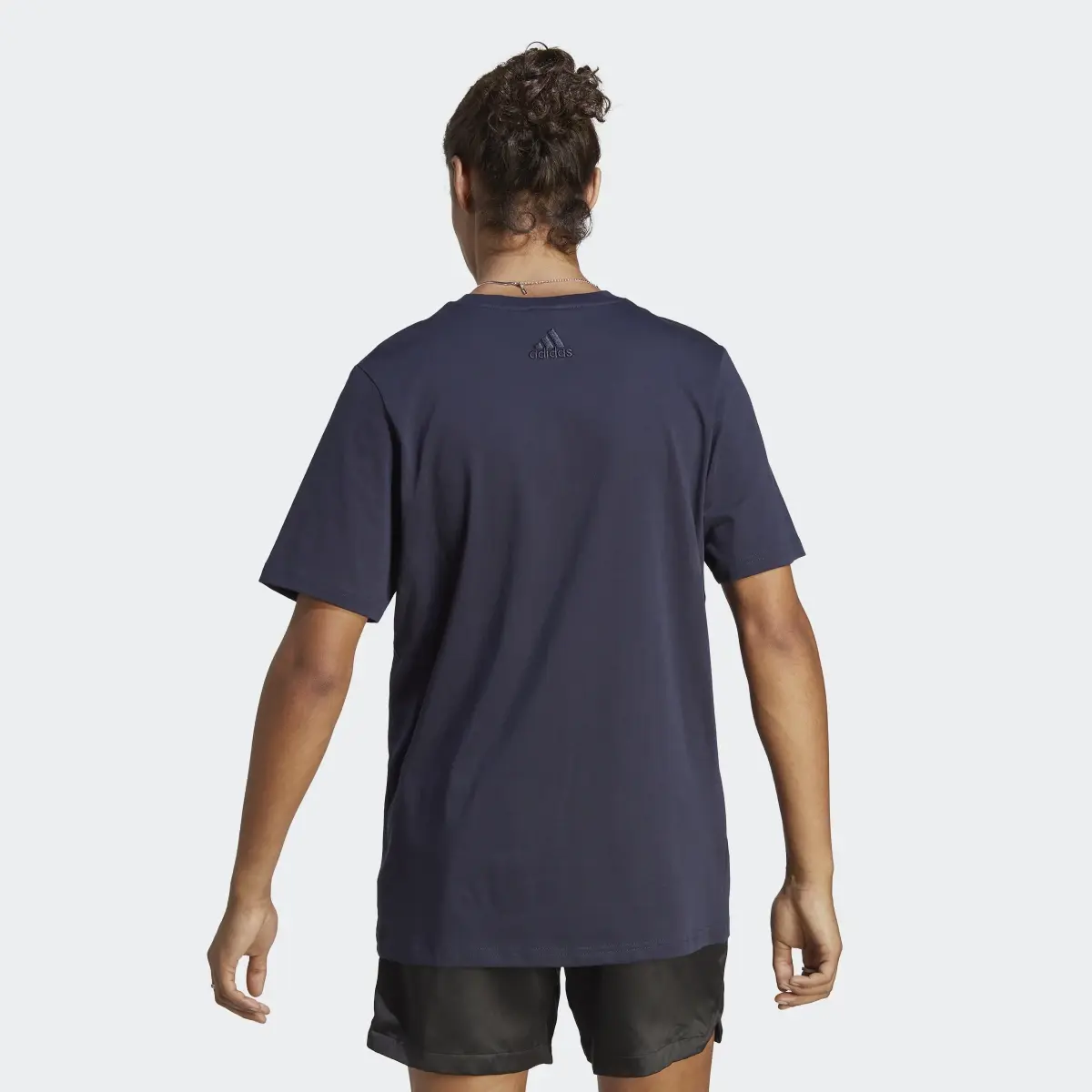 Adidas Essentials Single Jersey Big Logo T-Shirt. 3