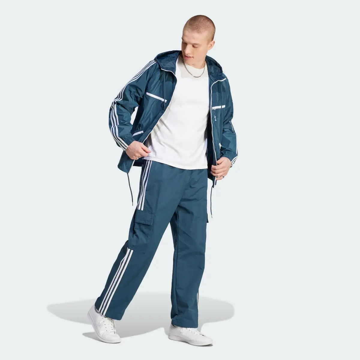 Adidas Adicolor Classics 3-Stripes Cargo Pants. 3