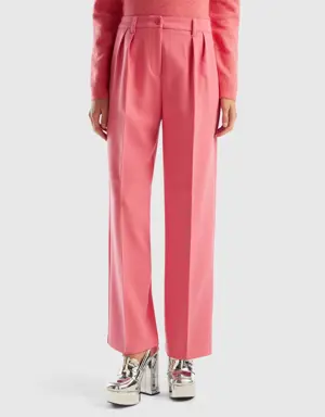 wide trousers with pleats