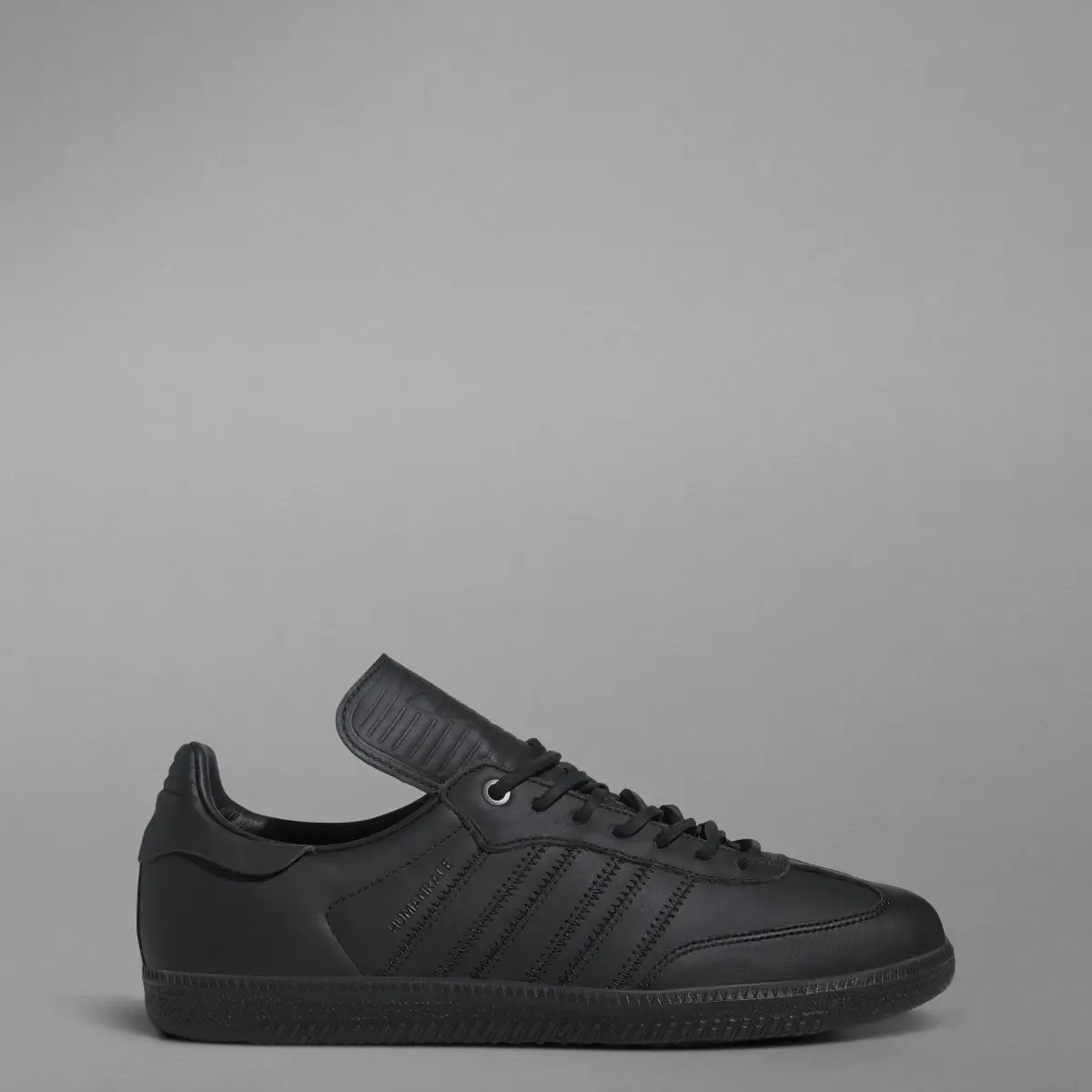 Adidas Buty Humanrace Samba. 1