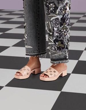 Gucci Women's Interlocking G slide sandal. 3 Gucci Women's Interlocking G slide sandal. 3