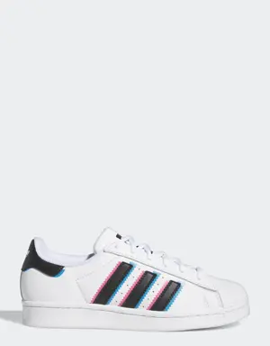 SUPERSTAR J
