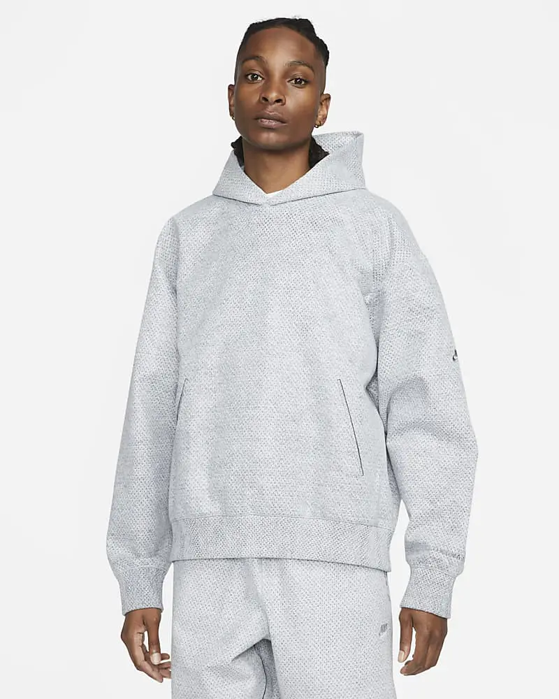 Nike Forward Hoodie. 1