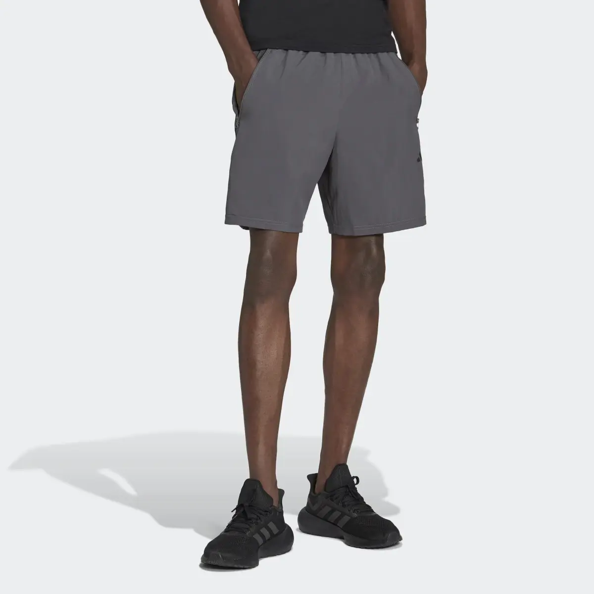 Adidas Short d'entraînement en Train Essentials. 1