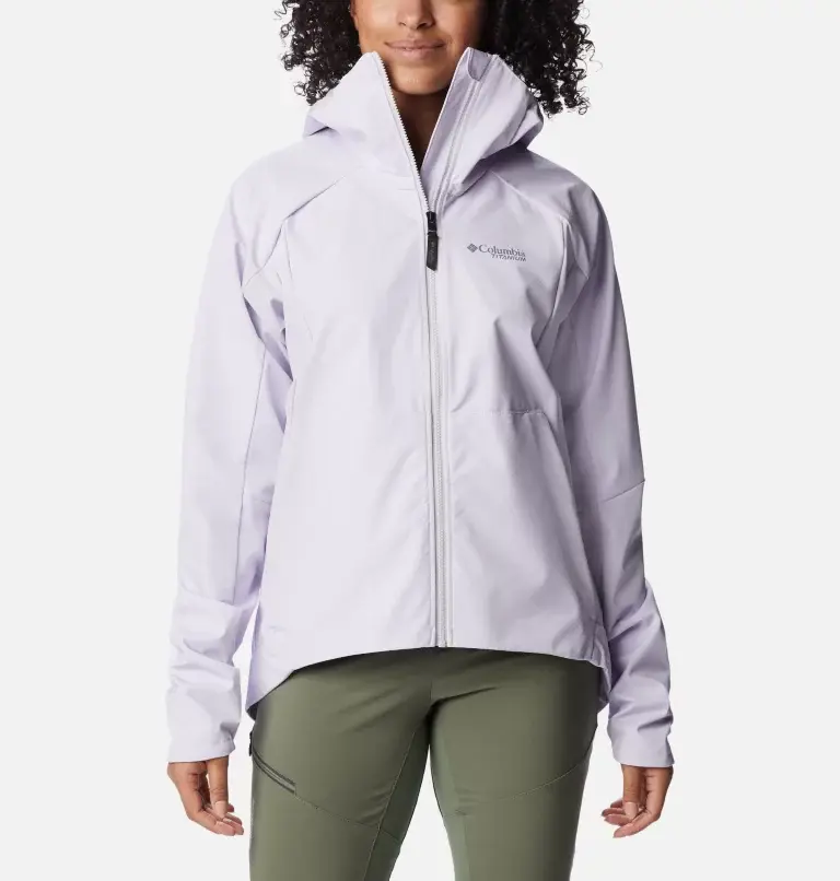 Columbia Women's Platinum Peak™ Softshell Jacket. 1