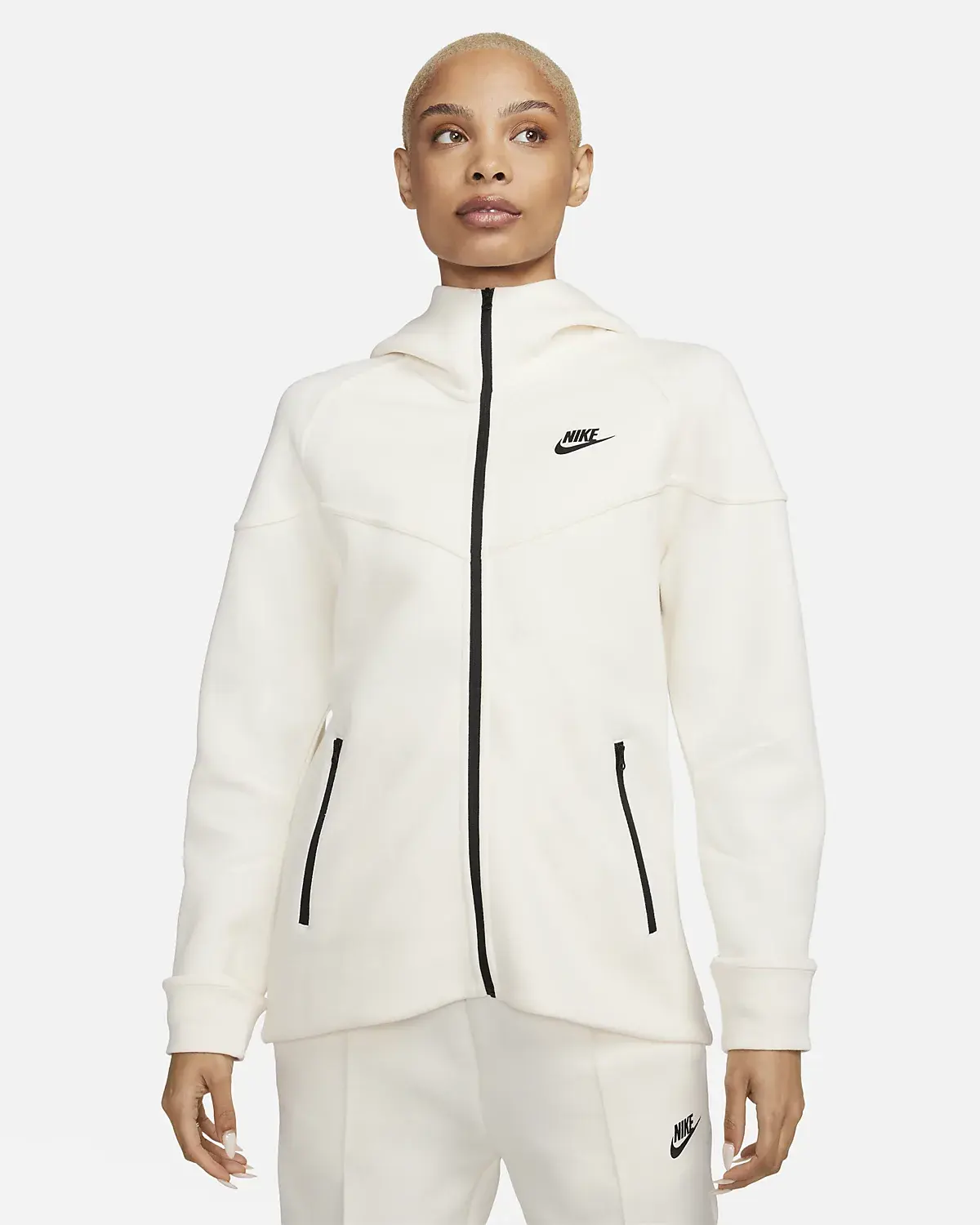 Nike Sportswear Tech Fleece Windrunner. 1