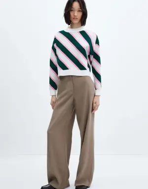 Diagonal-striped sweater