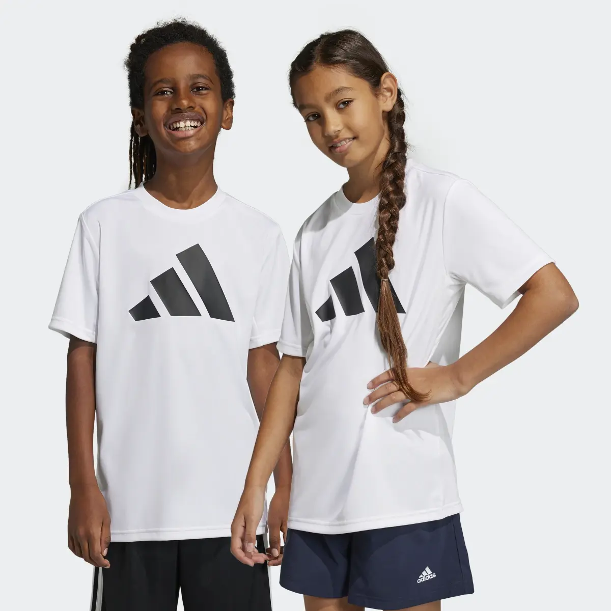 Adidas Train Essentials AEROREADY Logo Regular-Fit Tişört. 1