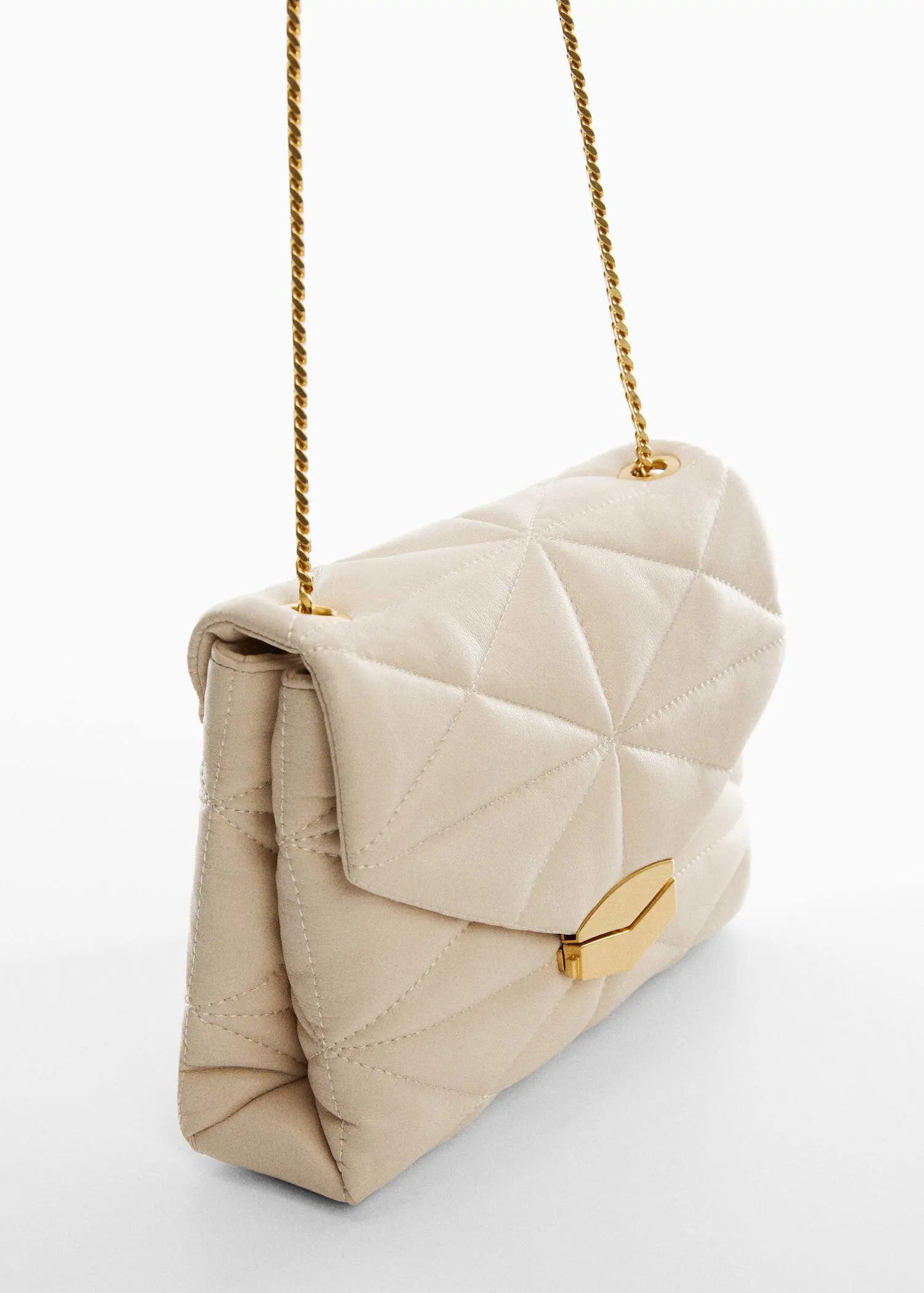 Mango Quilted bag with flap. 3