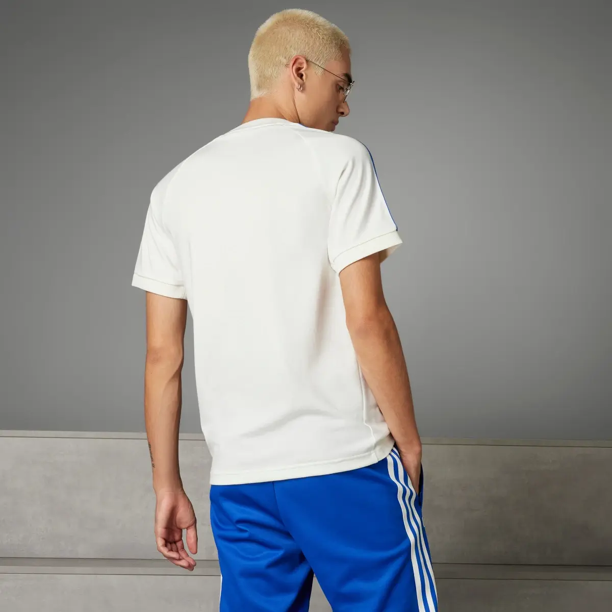 Adidas Italy Adicolor Classics 3-Stripes Tee. 2