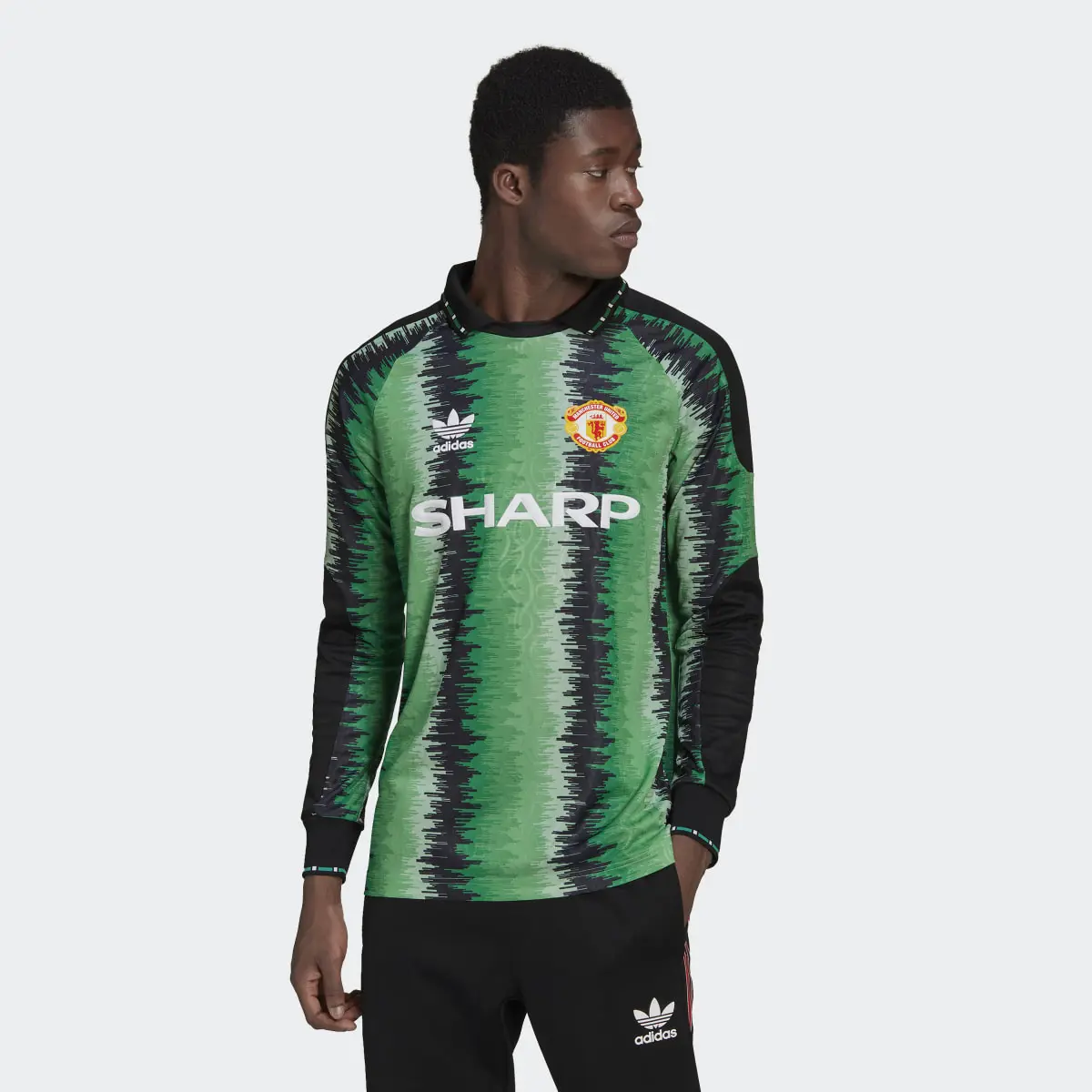 Adidas Manchester United 90 Goalkeeper Jersey. 2